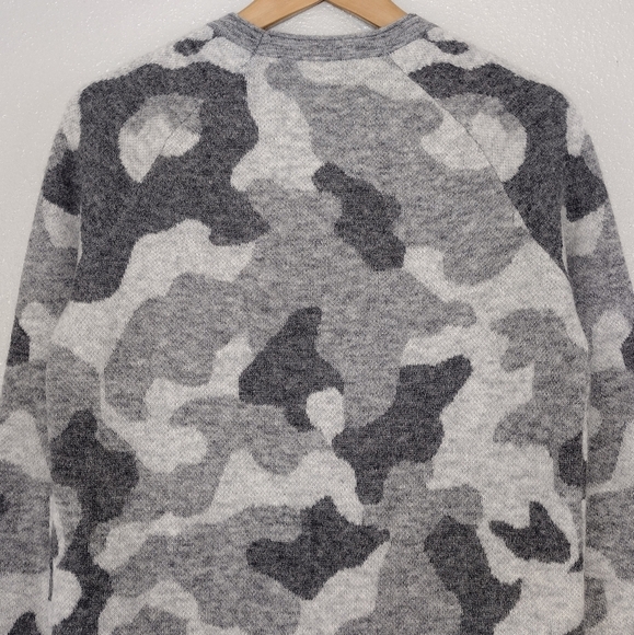 Athleta Camo Undercover Alpaca Merino Wool Women's Pullover Crew-Neck Sweater - Picture 7 of 16